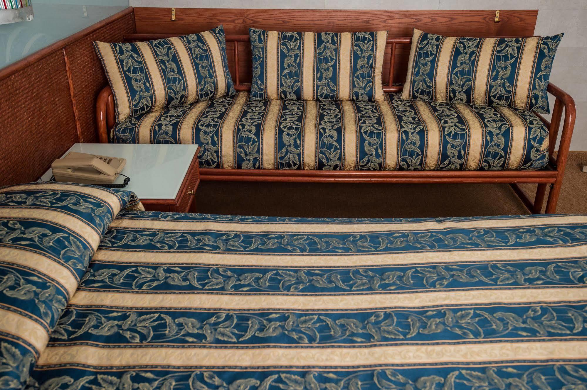 Colombo Hotel 4*